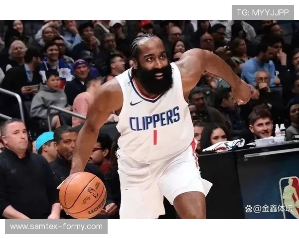 NBA常规赛76人110-108险胜快船 德拉蒙德砍下14分18篮板1抢断